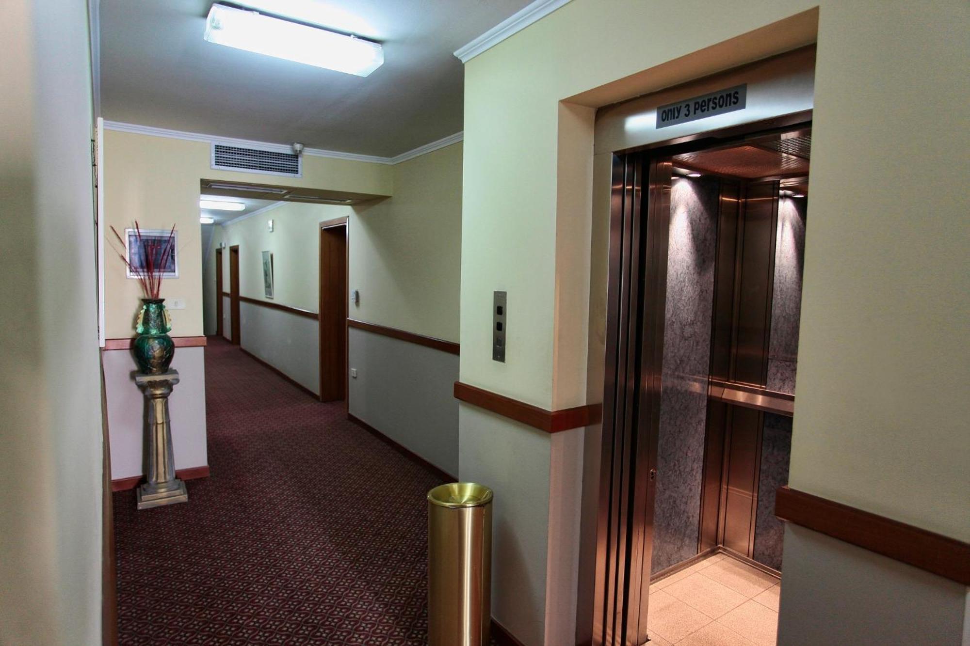 Hotel Regency Korce Exteriér fotografie