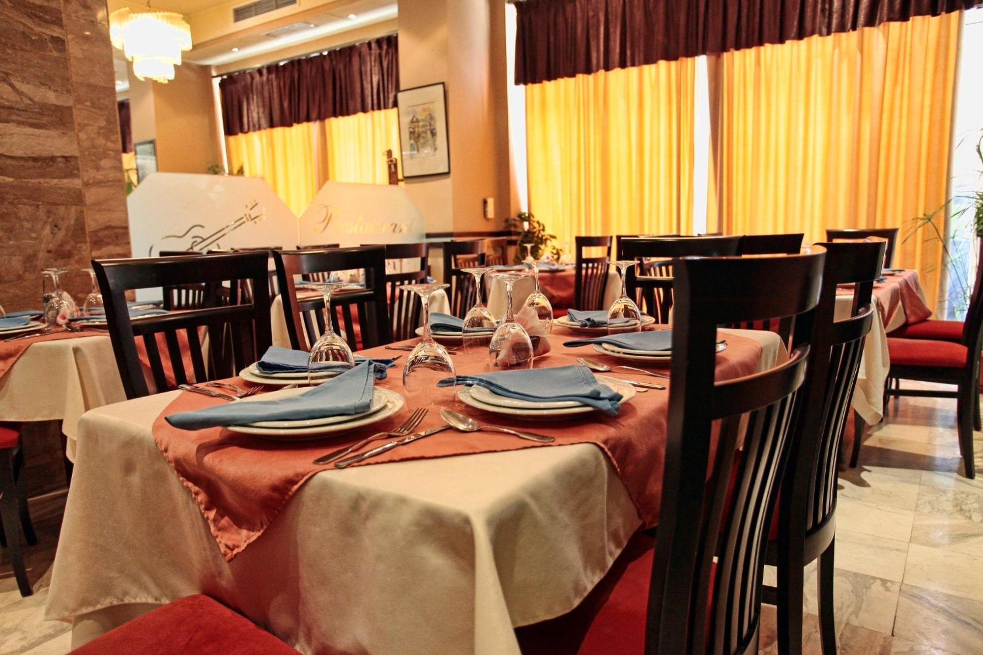 Hotel Regency Korce Exteriér fotografie