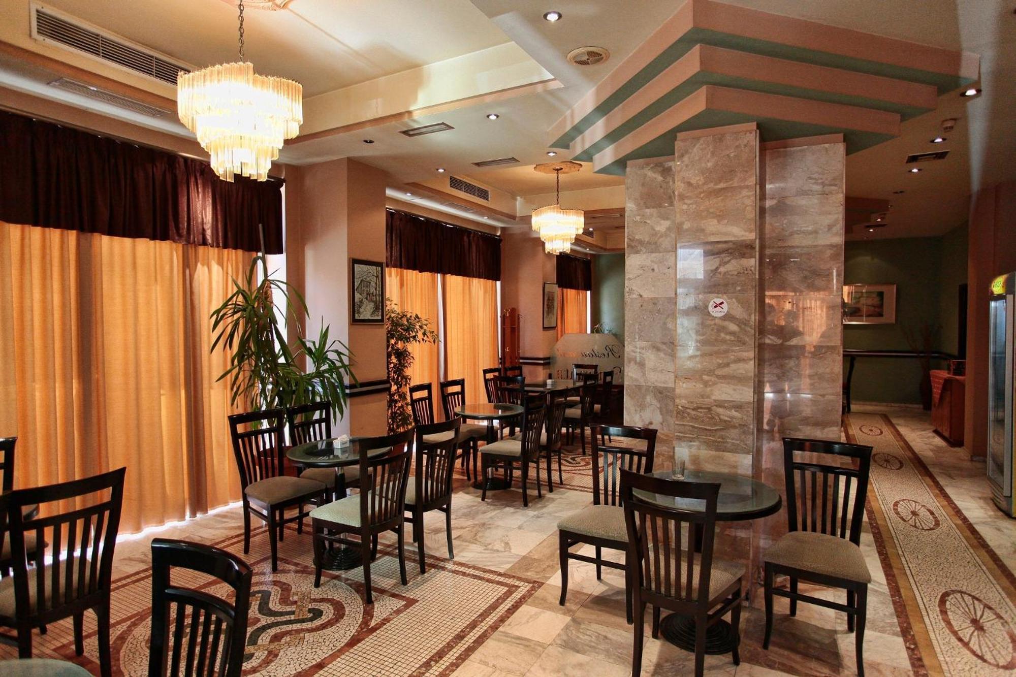 Hotel Regency Korce Exteriér fotografie